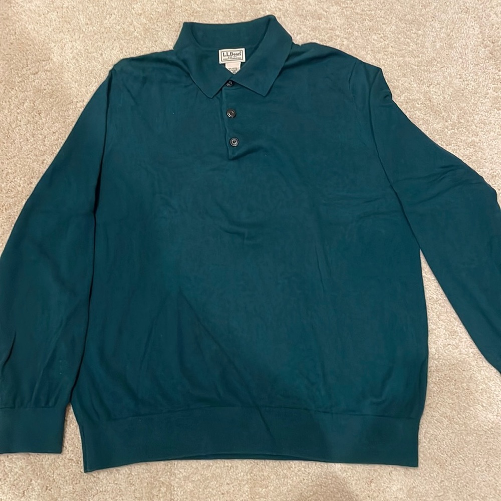 Like new - LL bean full sleeve t shirt, size L, men’s, color dark green